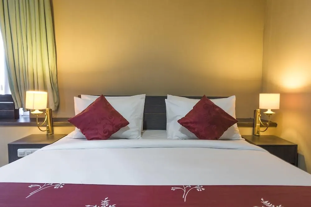 Guest house Reddoorz @ Sunset Point Seminyak Hotel