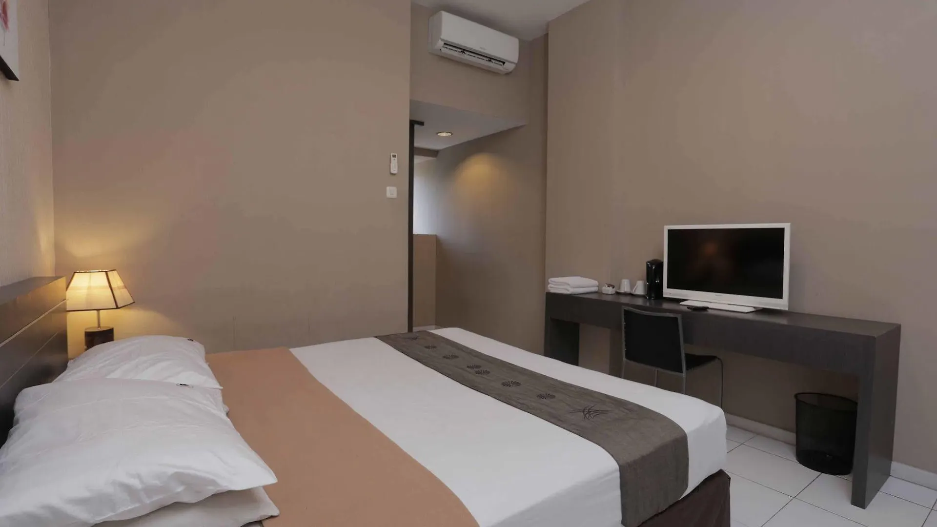 Reddoorz @ Sunset Point Seminyak Hotel Guest house